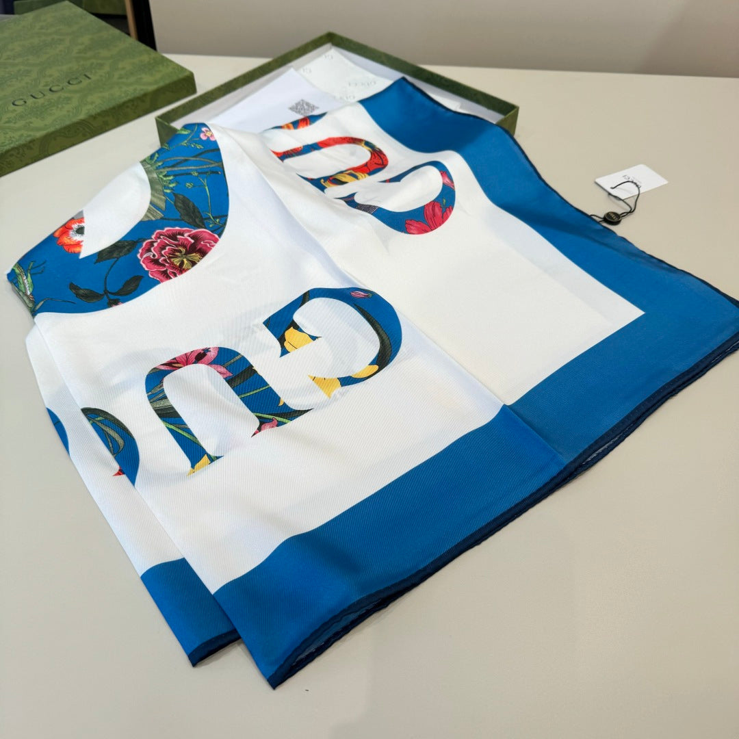 GG Signature Floral Scarf 90CM White Blue Twill Silk 280695