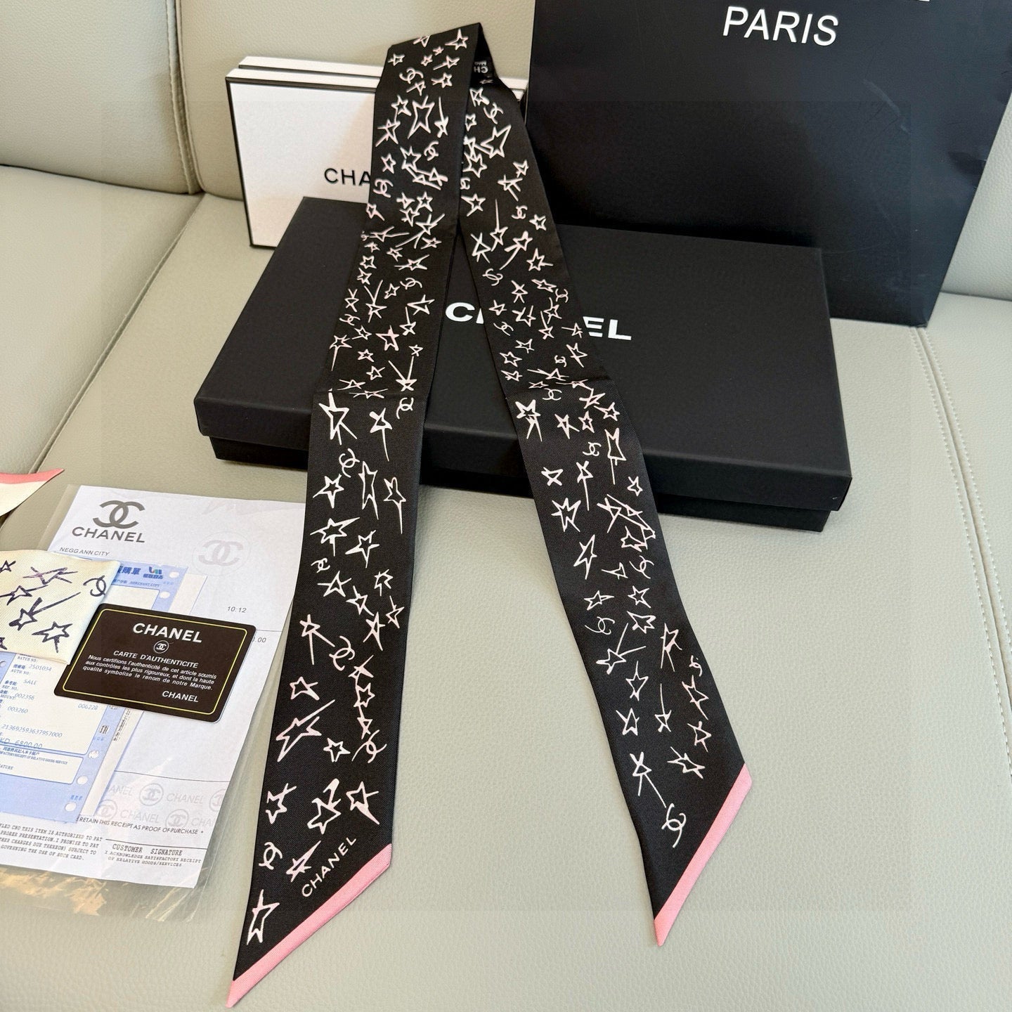 CC Twilly Mini Star 120cm Black White Mulberry Silk 941929