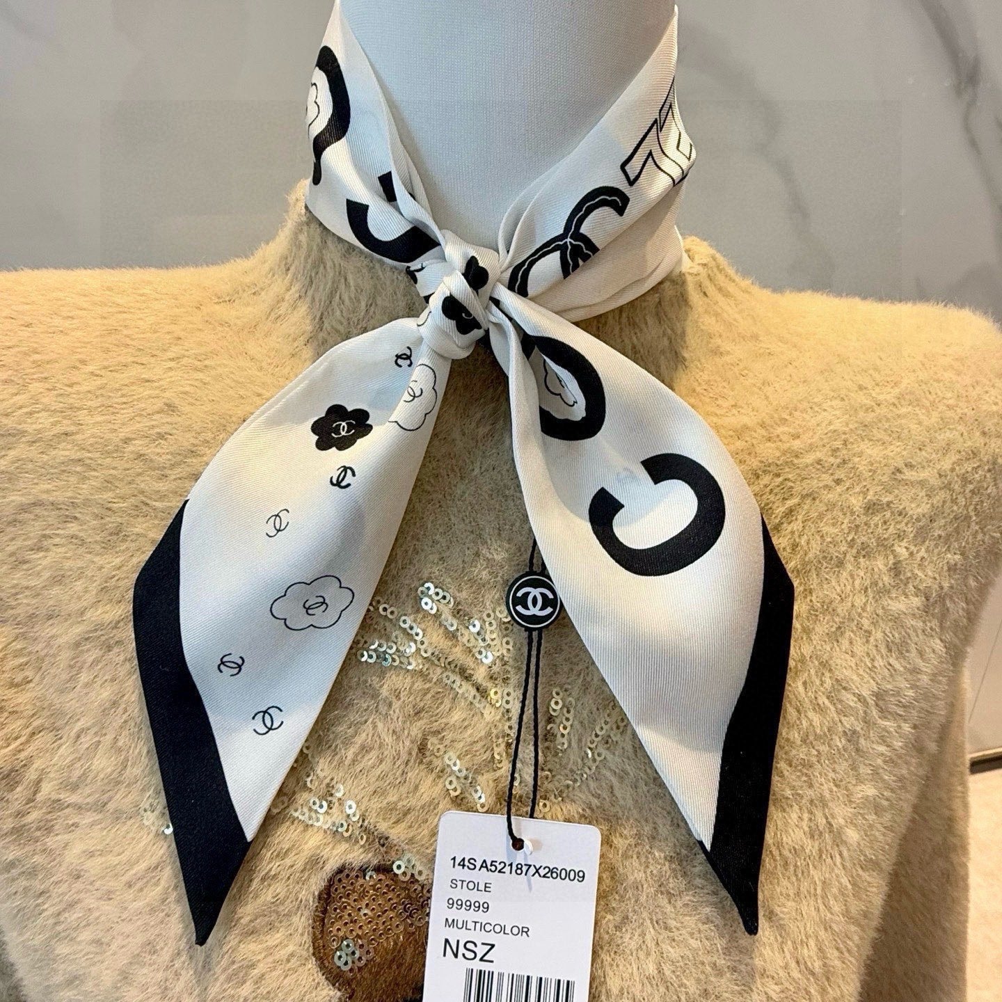 CC Twilly Mini Scarf 120cm White Mulberry Silk 949095