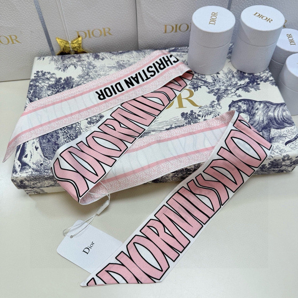 CD Twilly Mini Scarf 105cm Light Pink Mulberry Silk 957053