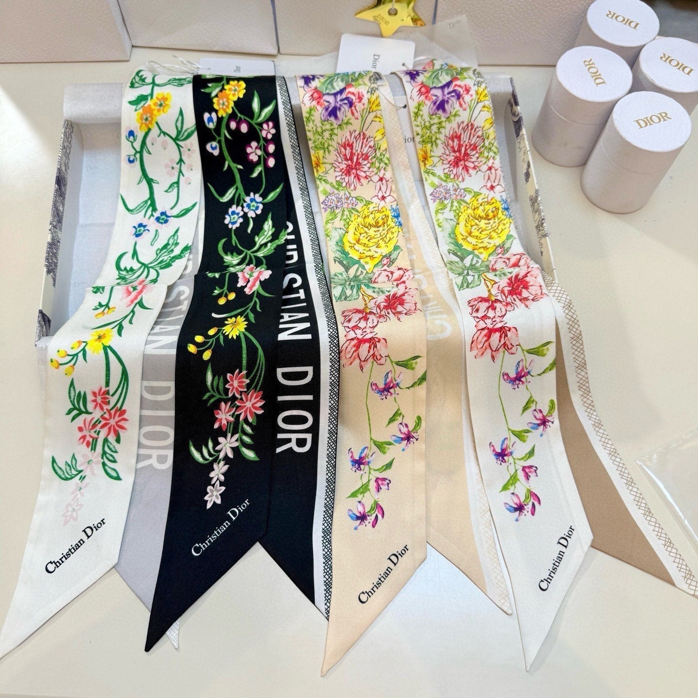 CD Twilly Mini Scarf 100cm White Colorful Mulberry Silk 958860