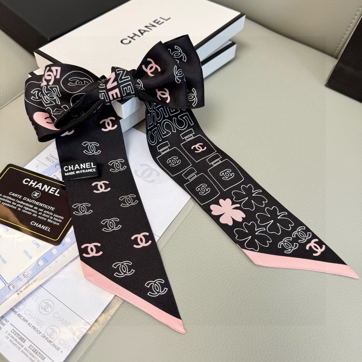 CC Twilly Mini Scarf 120cm Black Pink Mulberry Silk 968852