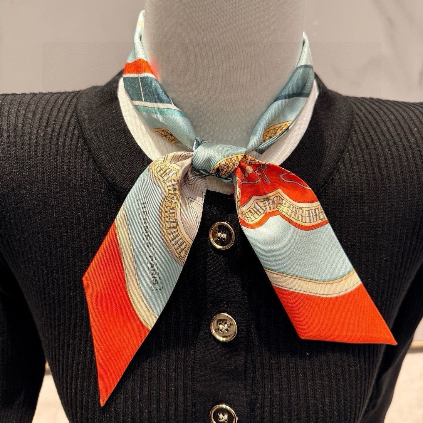 HM Twilly Mini Scarf 105 Light Blue Cream Silk Twill 153182