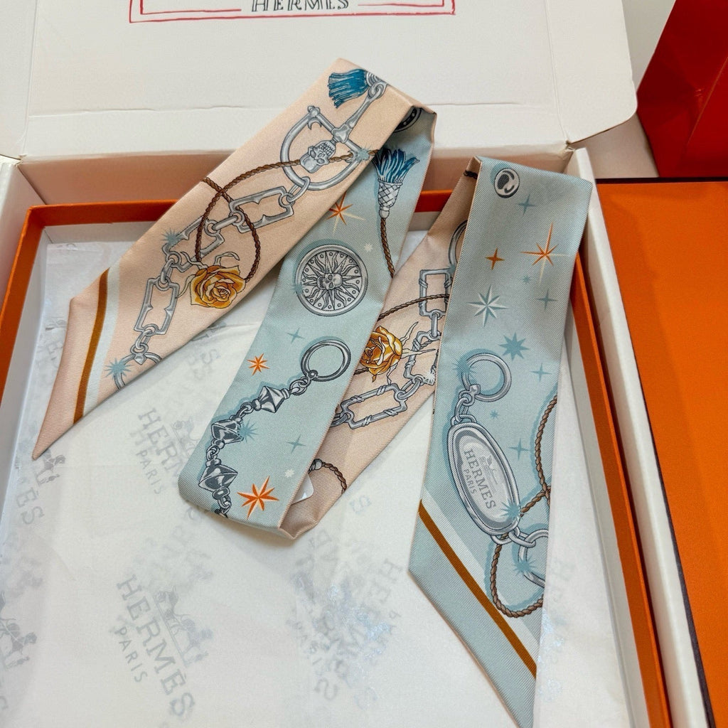 HM Twilly Mini Scarf 105 Bleu Glacier Silk Twill 153190