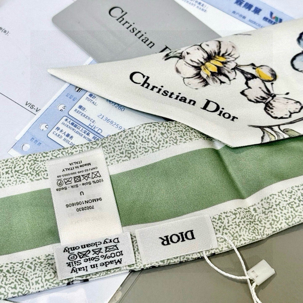 CD 26s Scarf 100cm In Silk 305836