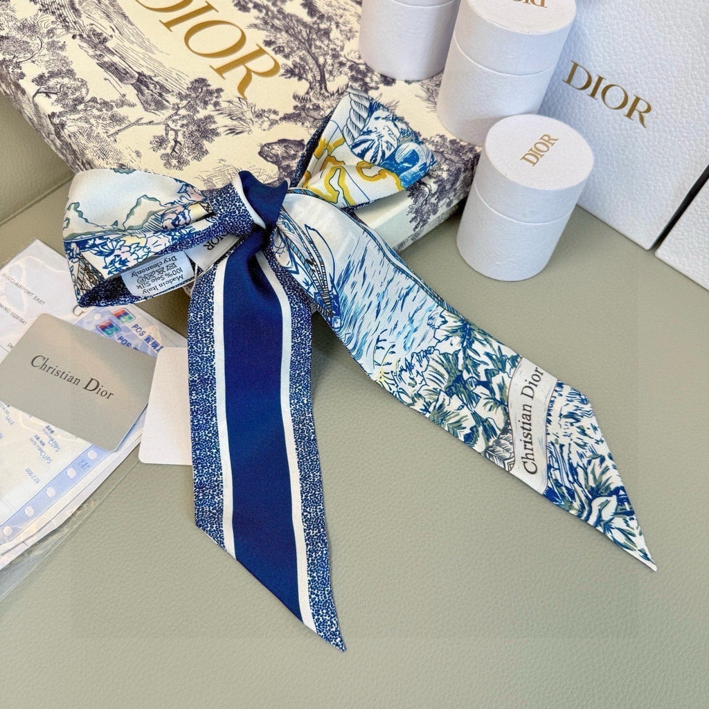 CD 26s Scarf 100cm In Silk 305845