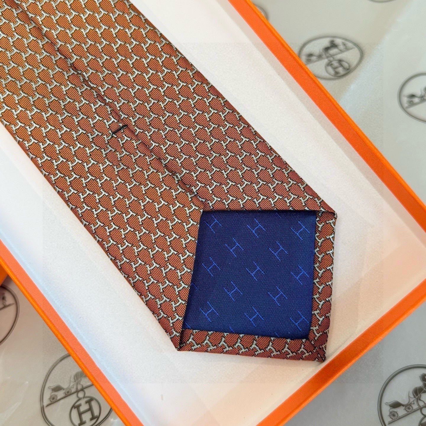HM Hilario Tie Brown Twill Silk 209999