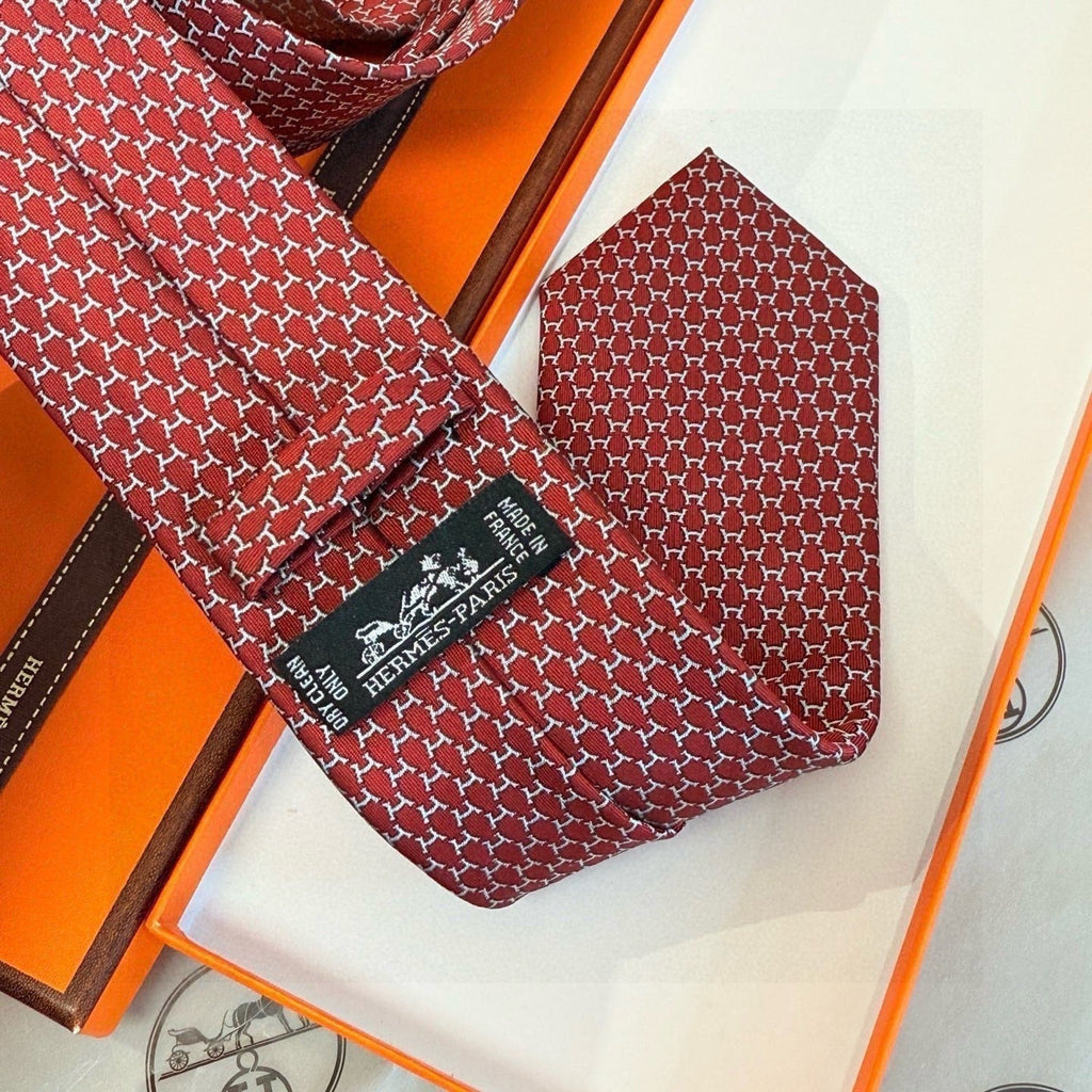 HM Hilario Tie Burgundy Twill Silk 210001