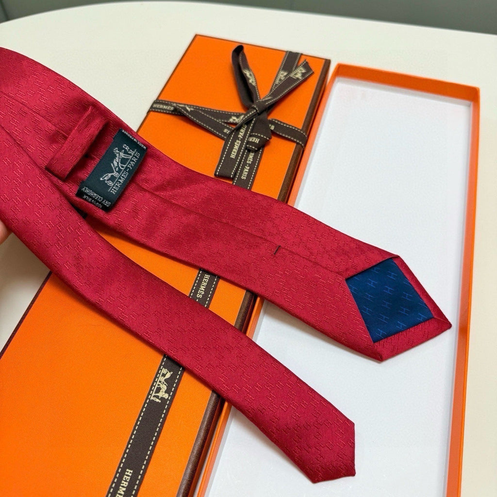 HM Jacquard Tie Red Twill Silk 212088