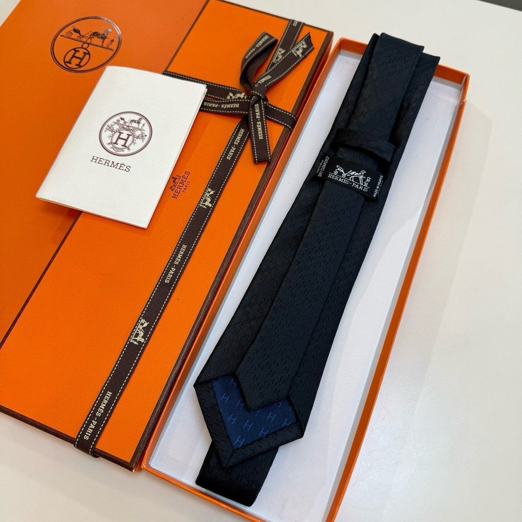 HM Jacquard Tie Black Twill Silk 212090
