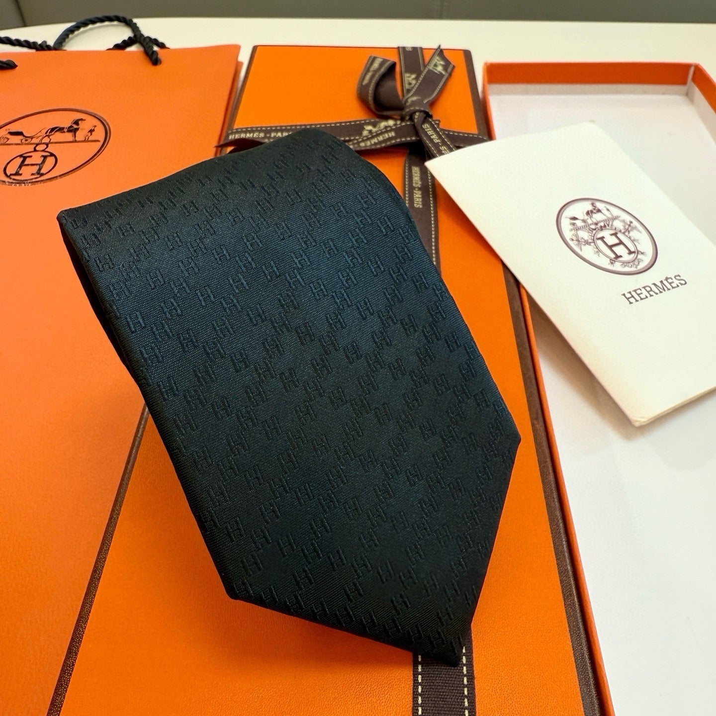 HM Jacquard Tie Black Twill Silk 212090