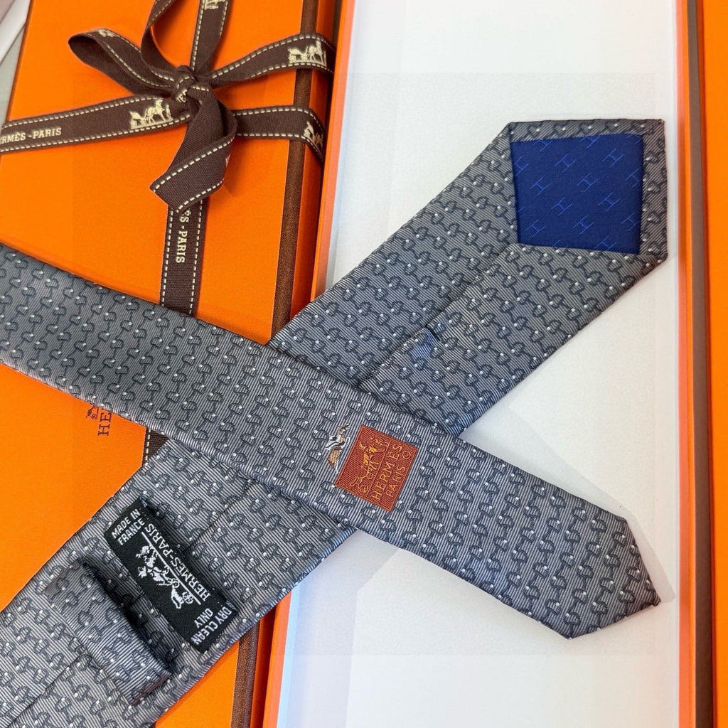 HM Mors a Olives Tie Grey Twill Silk 212095