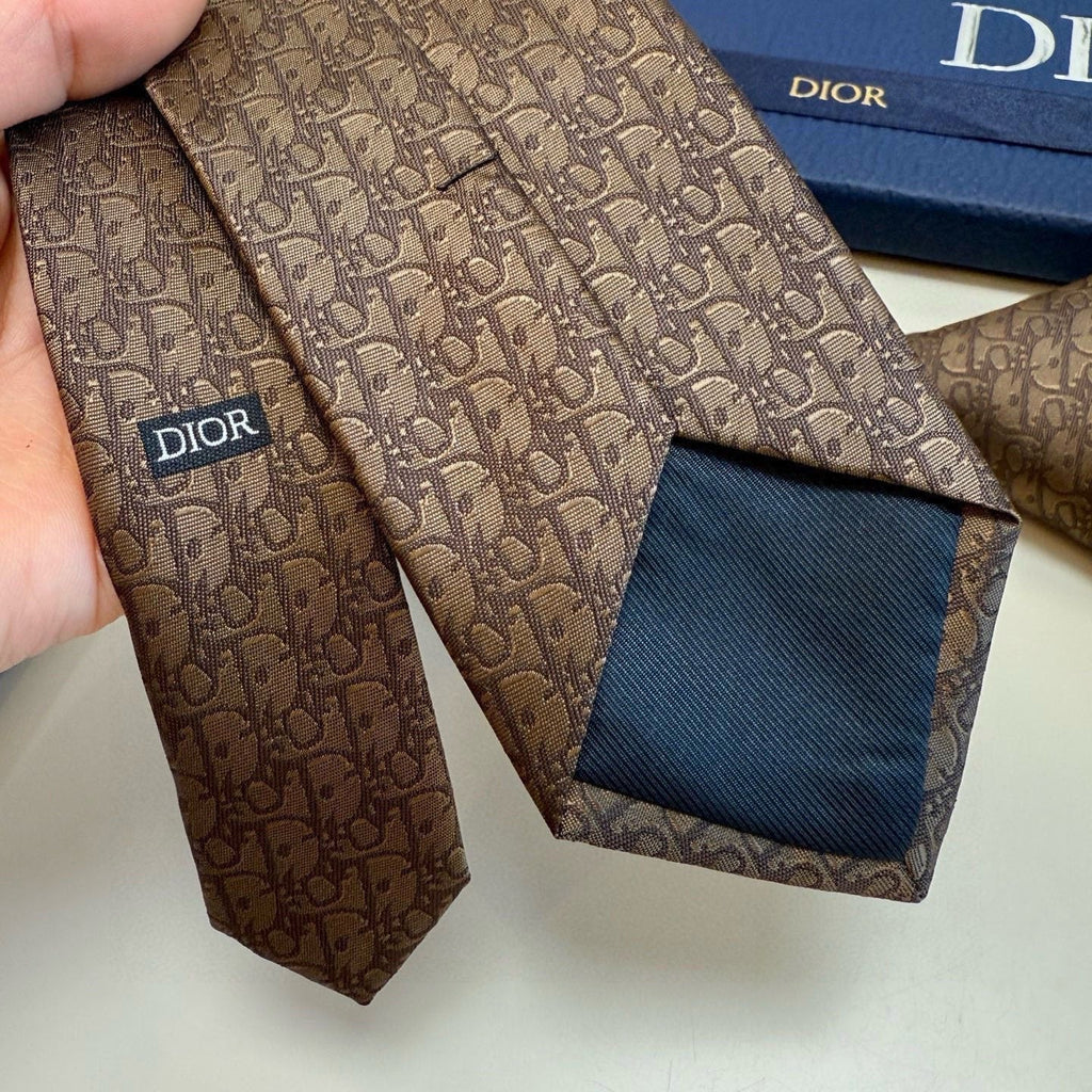 CD Oblique Tie Brown Silk 212102