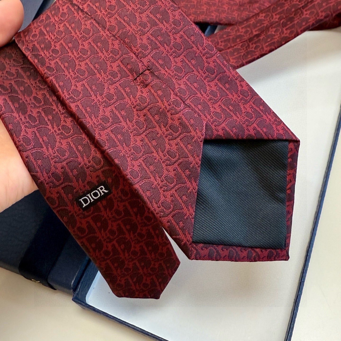 CD Oblique Tie Burgundy Silk 212105