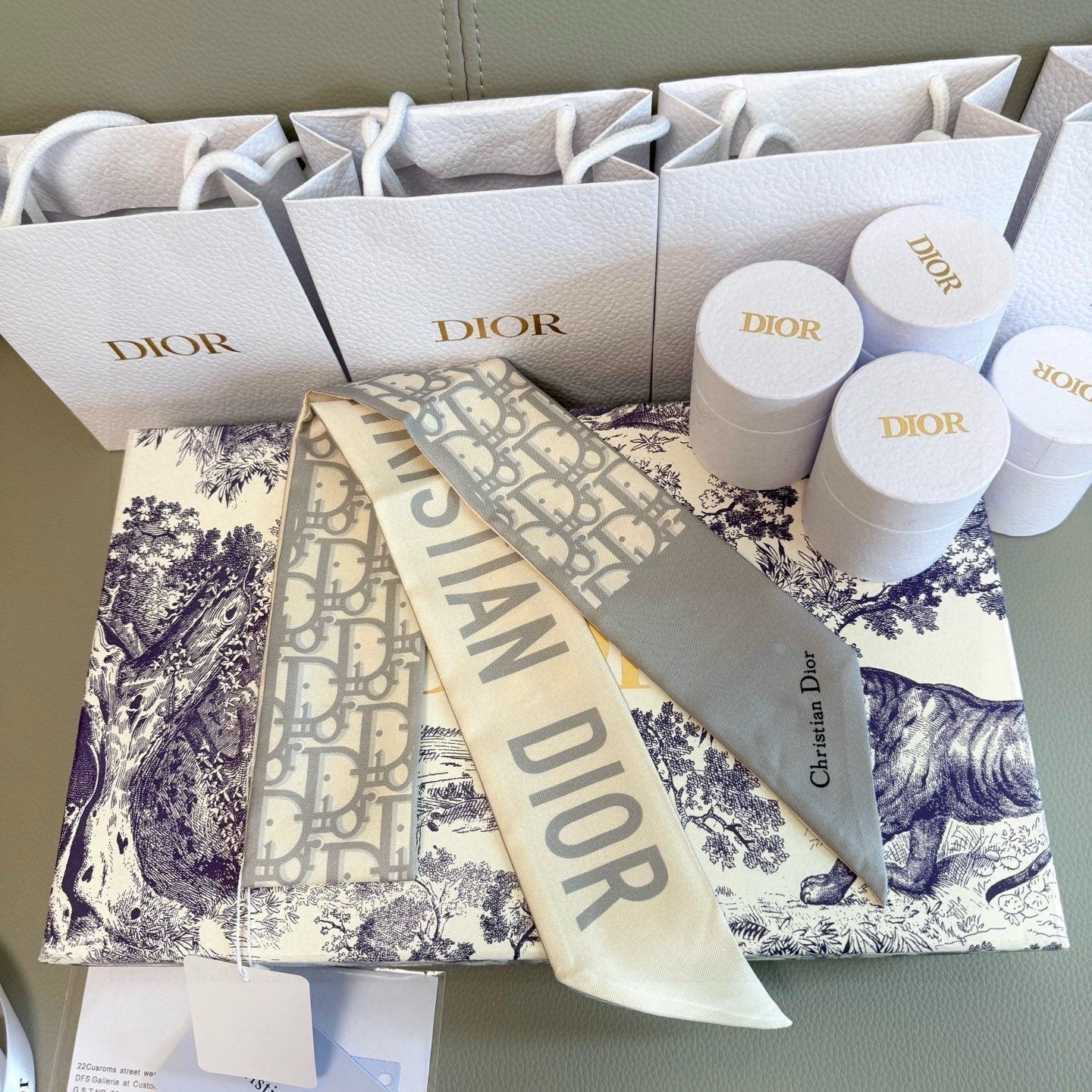 CD 26s Scarf 100cm In Silk 313135
