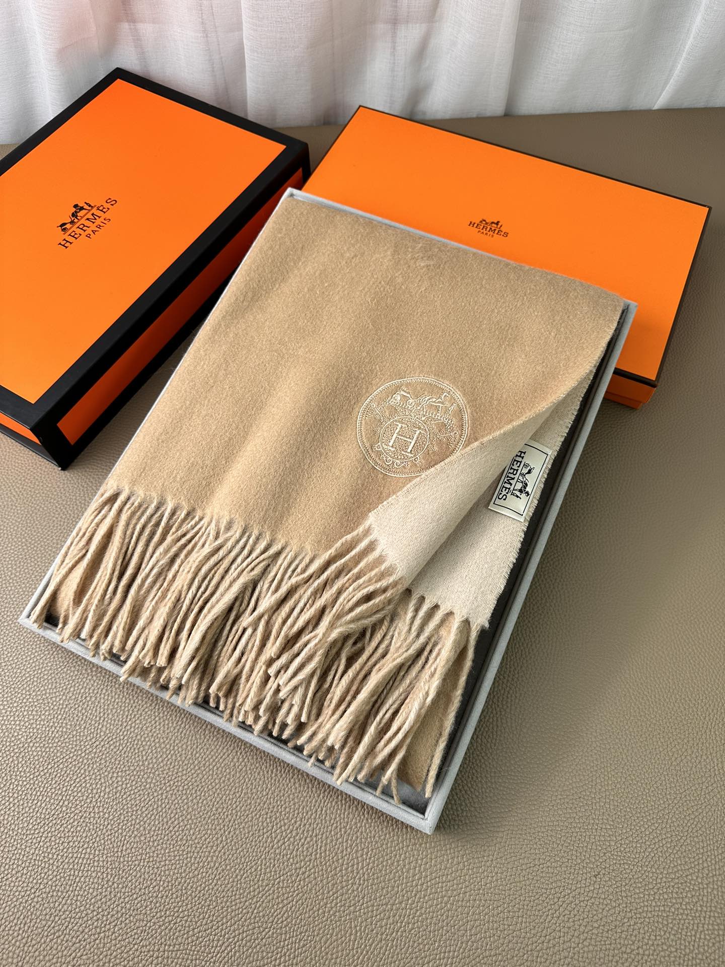 DOUBLE-FACE SCARF 200 CM IN CAMEL BROWN CASHMERE