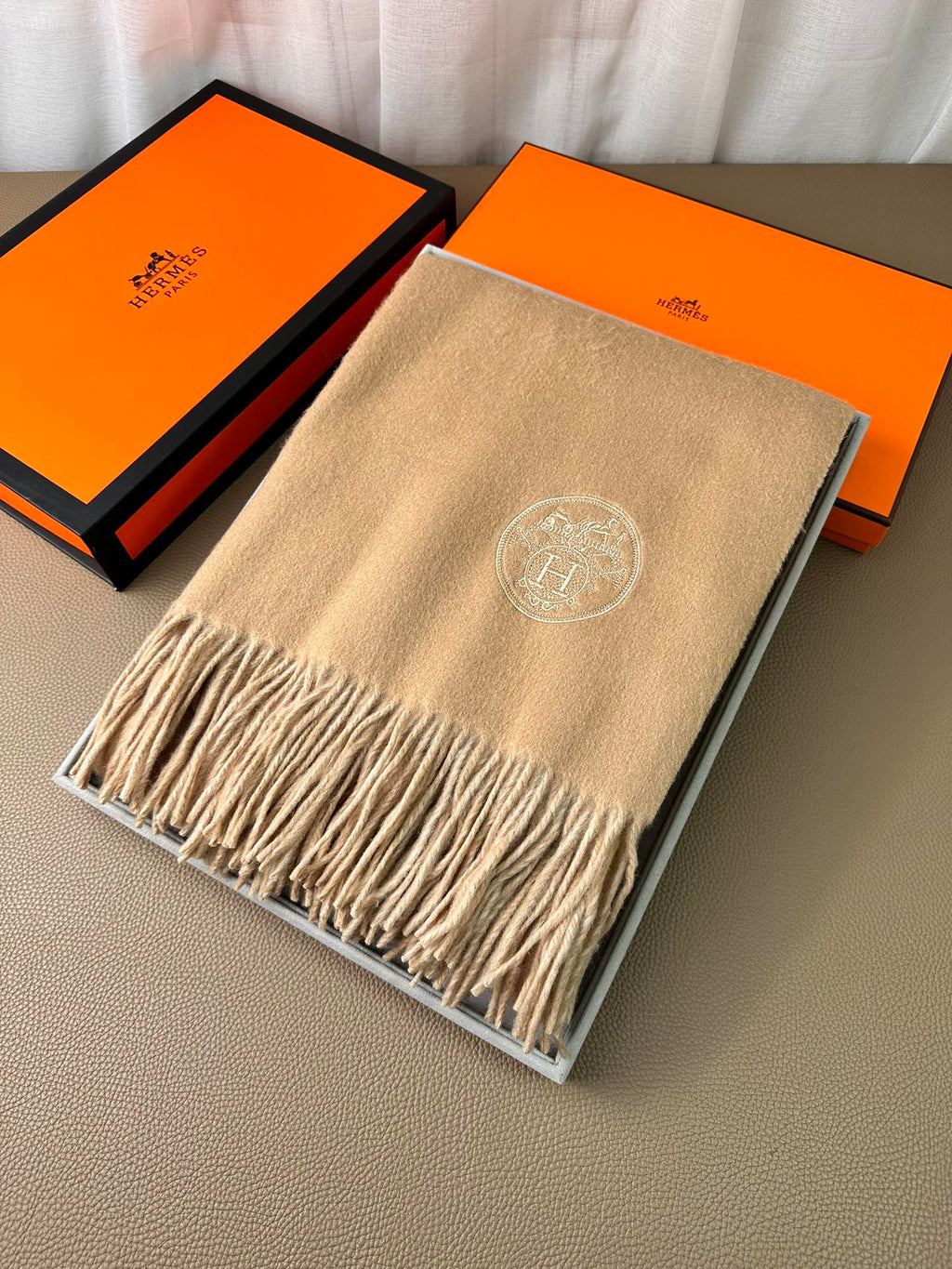 DOUBLE-FACE SCARF 200 CM IN CAMEL BROWN CASHMERE