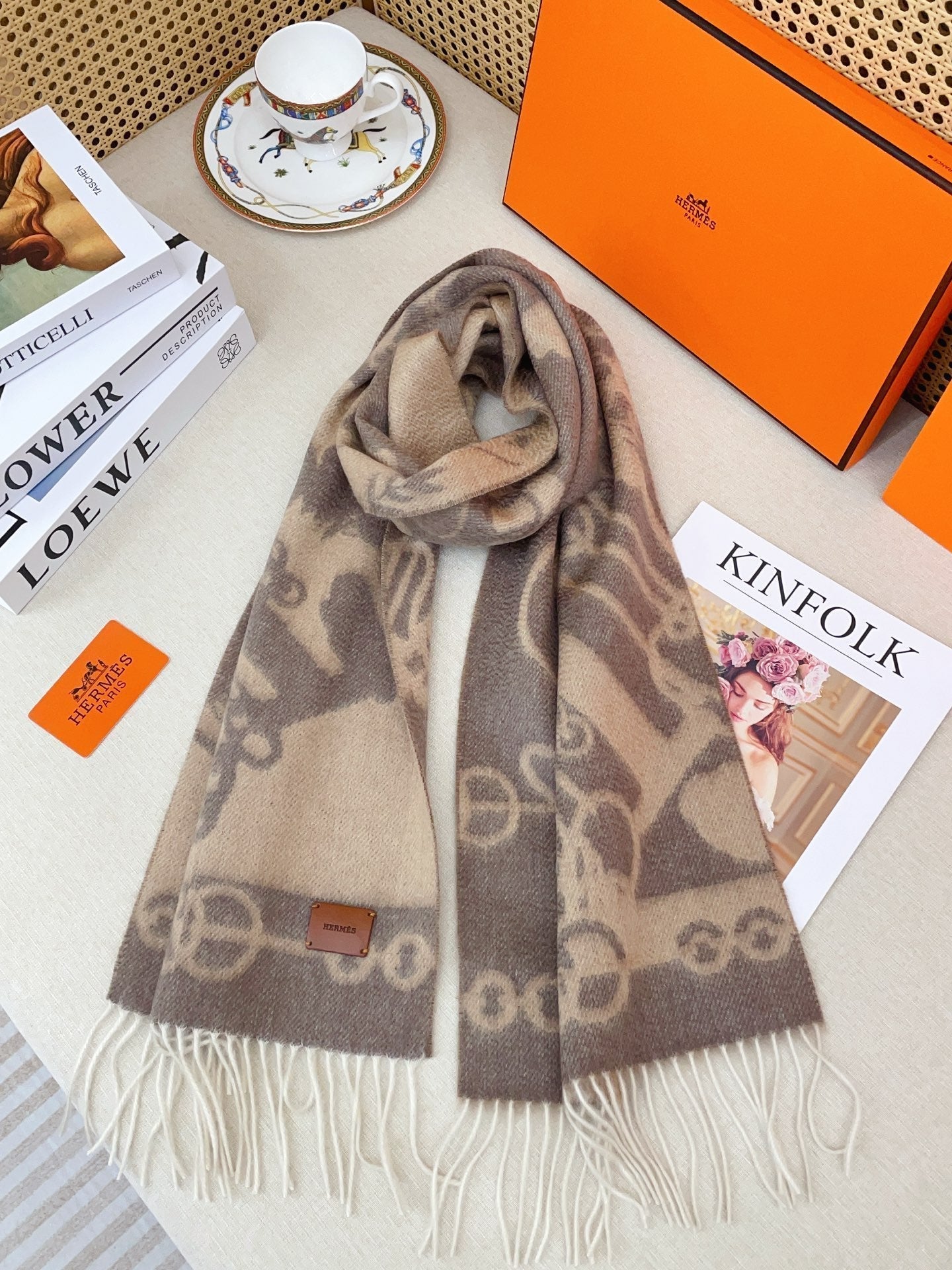 HM Casaque Mors Long Scarf Grey Beige Cashmere 139452