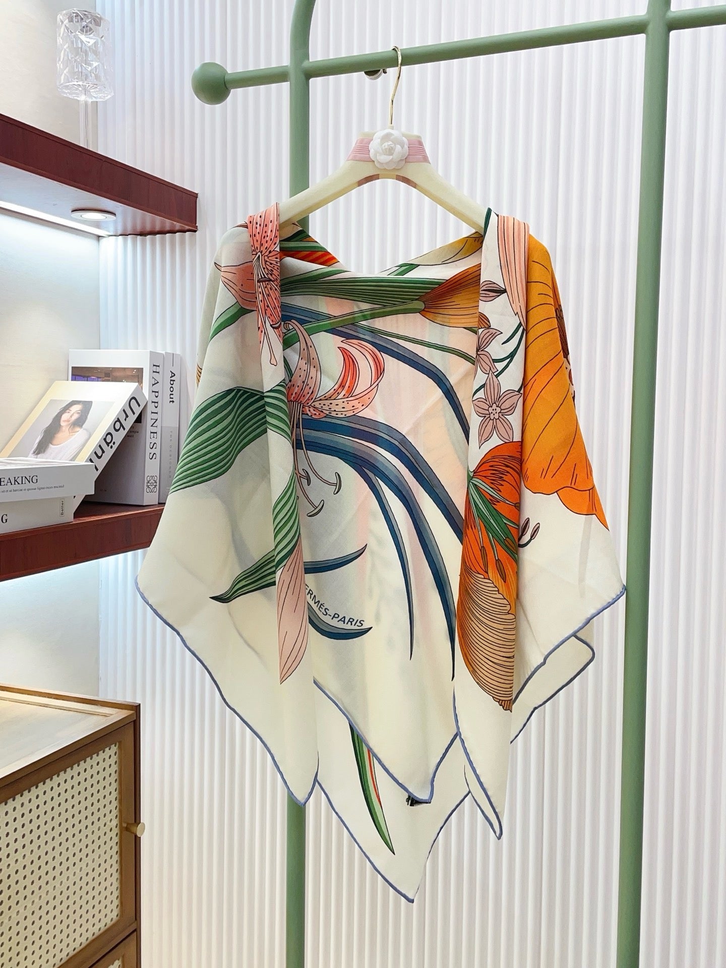 HM Bouquet Final Scarf 90 White Silk Cashmere 139461