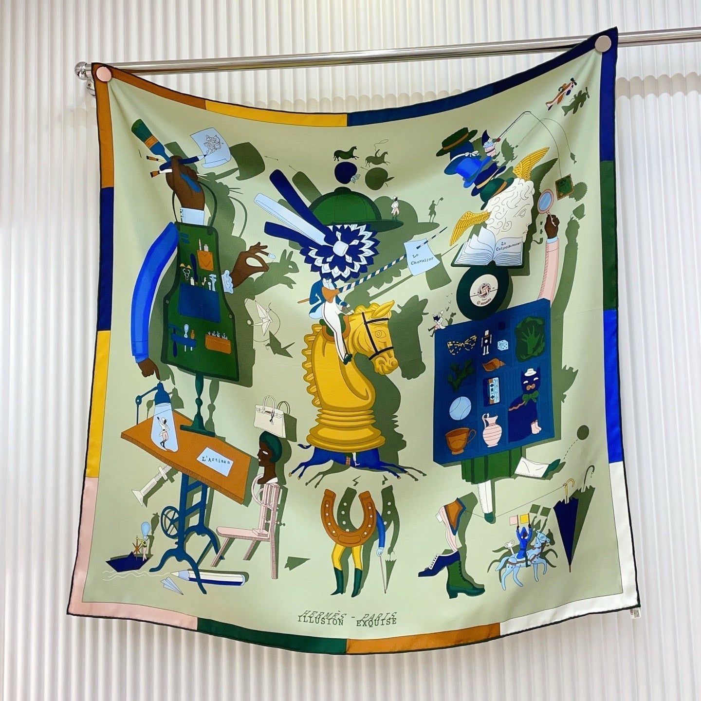 HM 26s Double-sided Scarf 90 Green Multicolor Twill Silk 150376