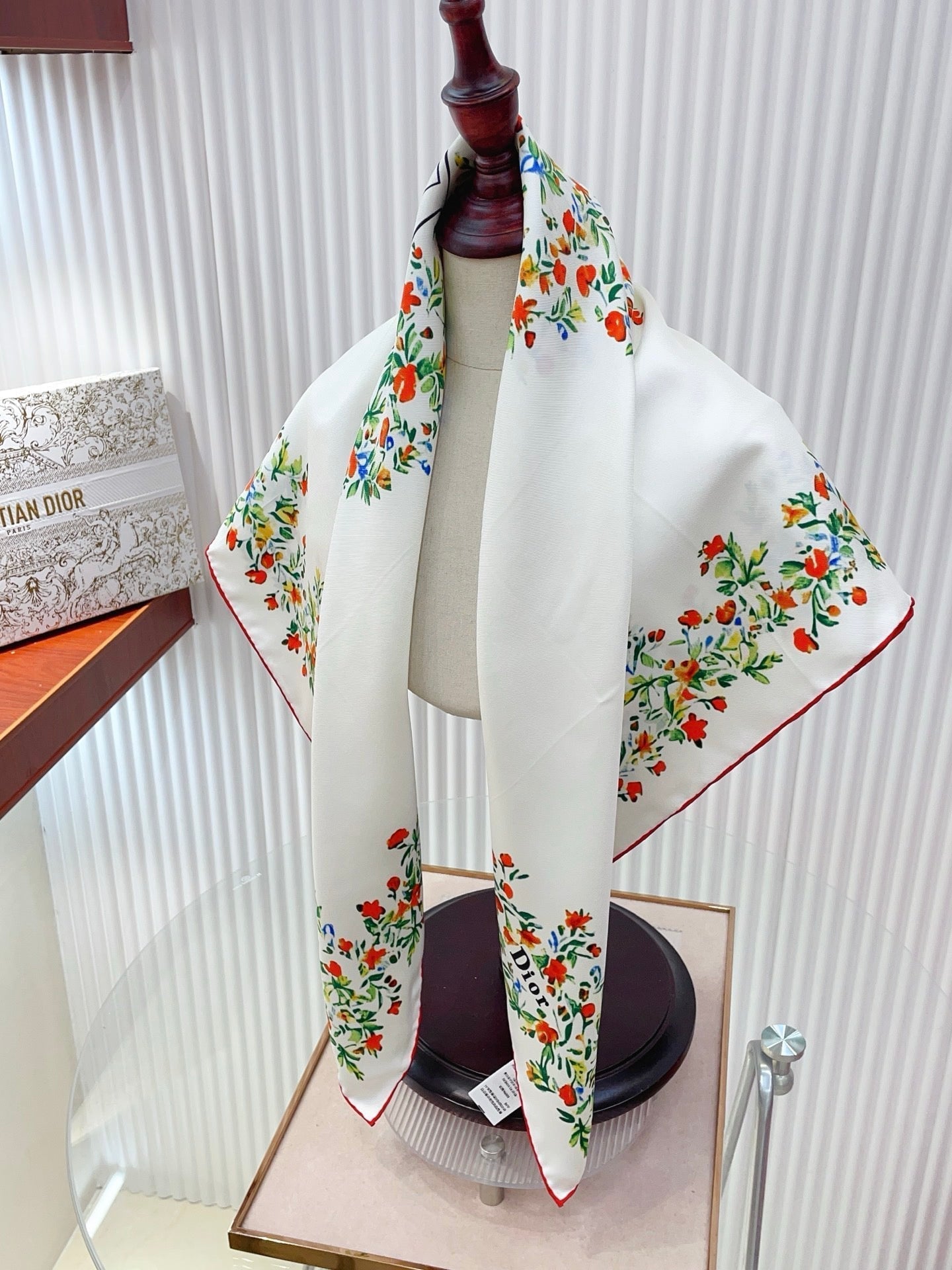 CD Dioramour Floral Heart Scarf 90x90 White Colorful Twill Silk 223490