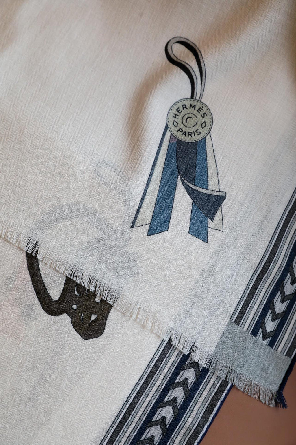Et Gris Gris Rectangle Scarf 180 CM In White Colorful Cashmere and Mulberry Silk 401142