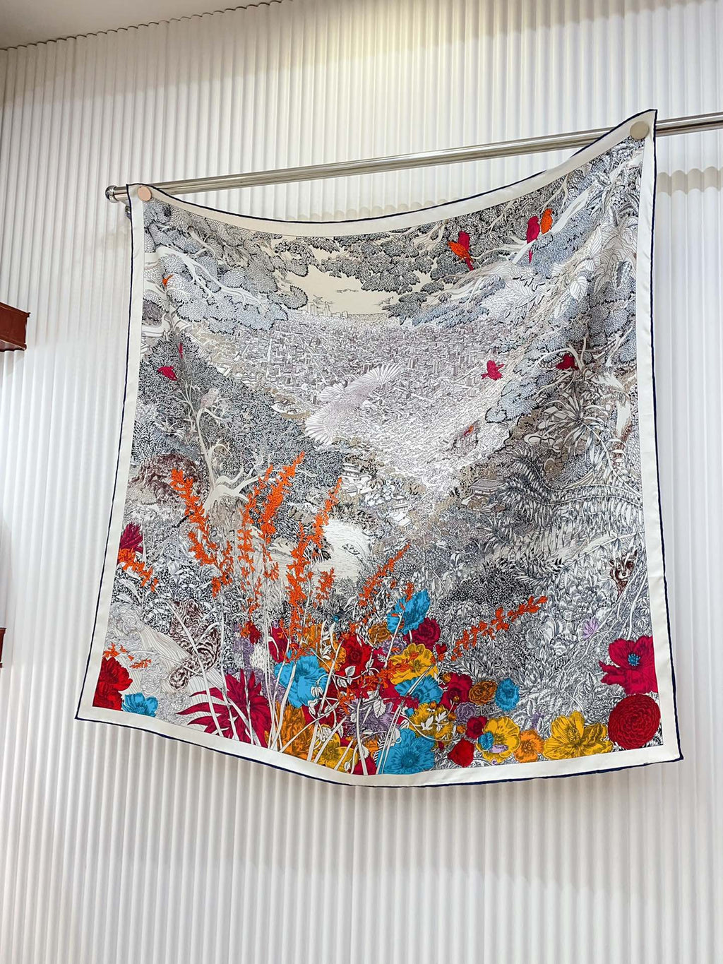 Retour A La Nature Shawl 90 CM In Grey Colorful Silk Twill 198583