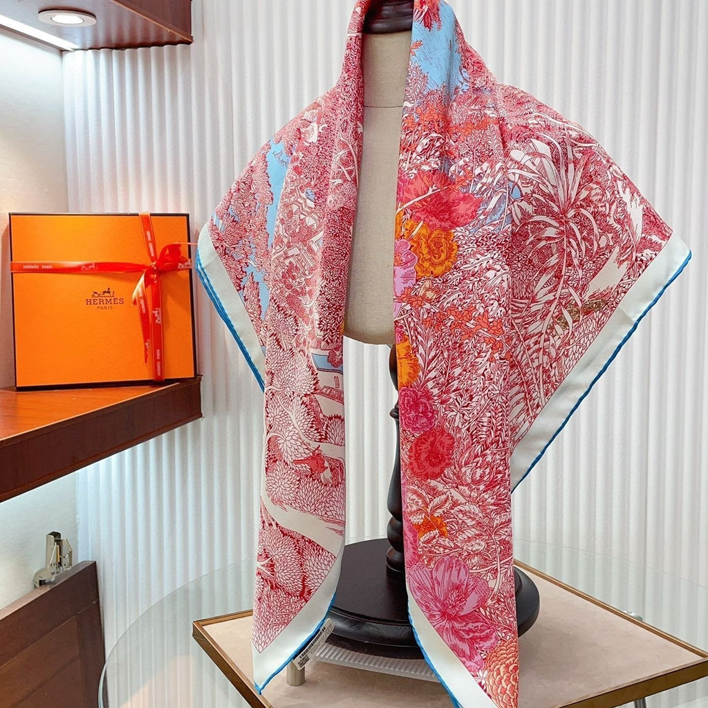 Retour A La Nature Shawl 90 CM In Pink Colorful Silk Twill 198584