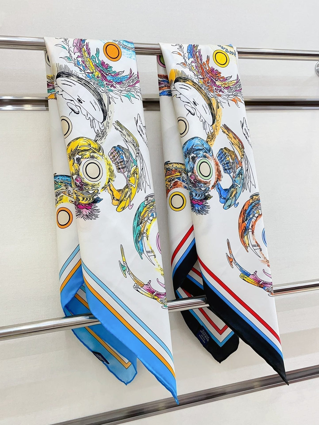 Les Anamorphoses Scarf 90 CM In Colorful Silk Twill 199756