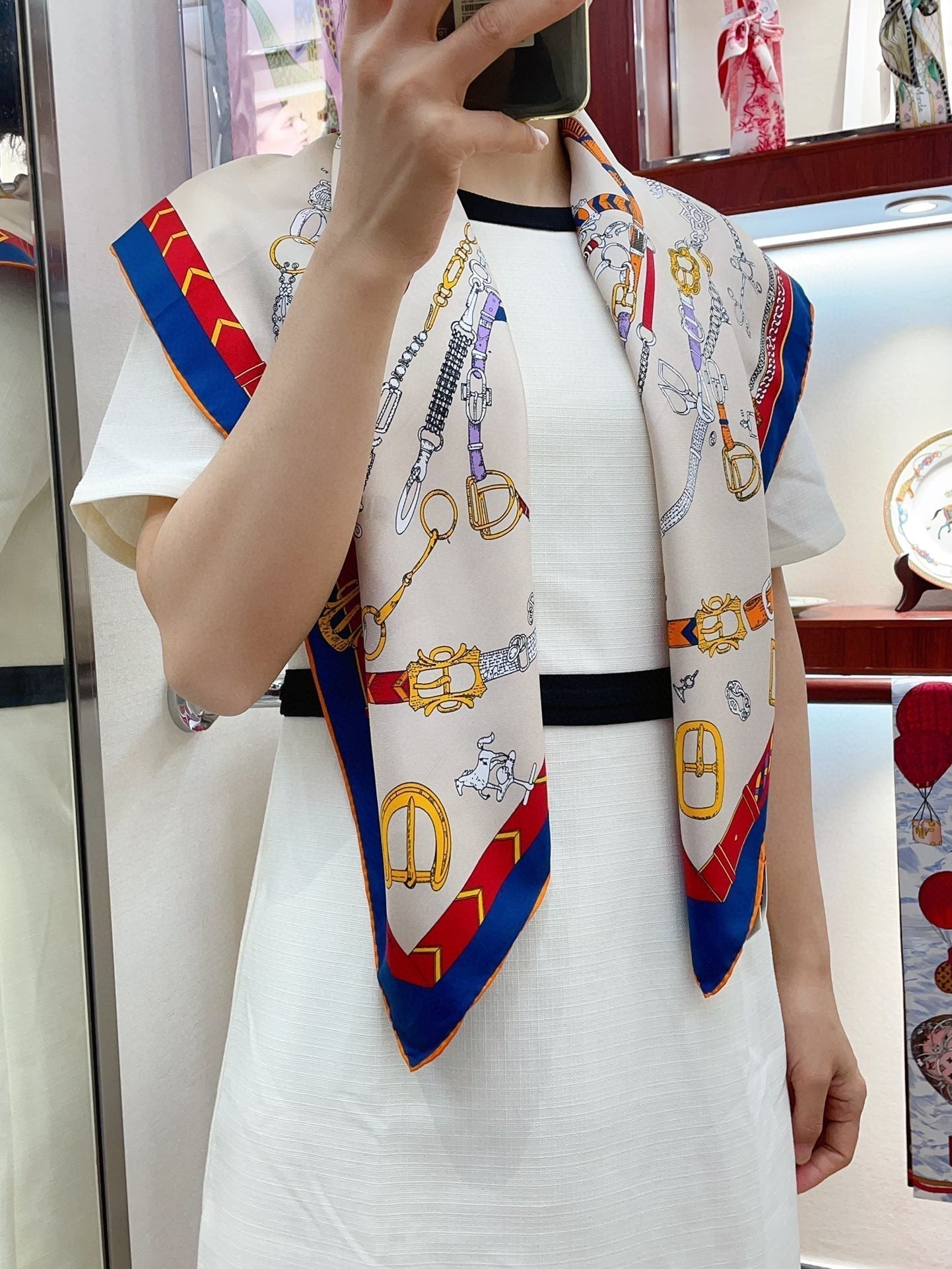 Chevaux Dechaines Shawl 90 CM In White Red Colorful Silk Twill 201031