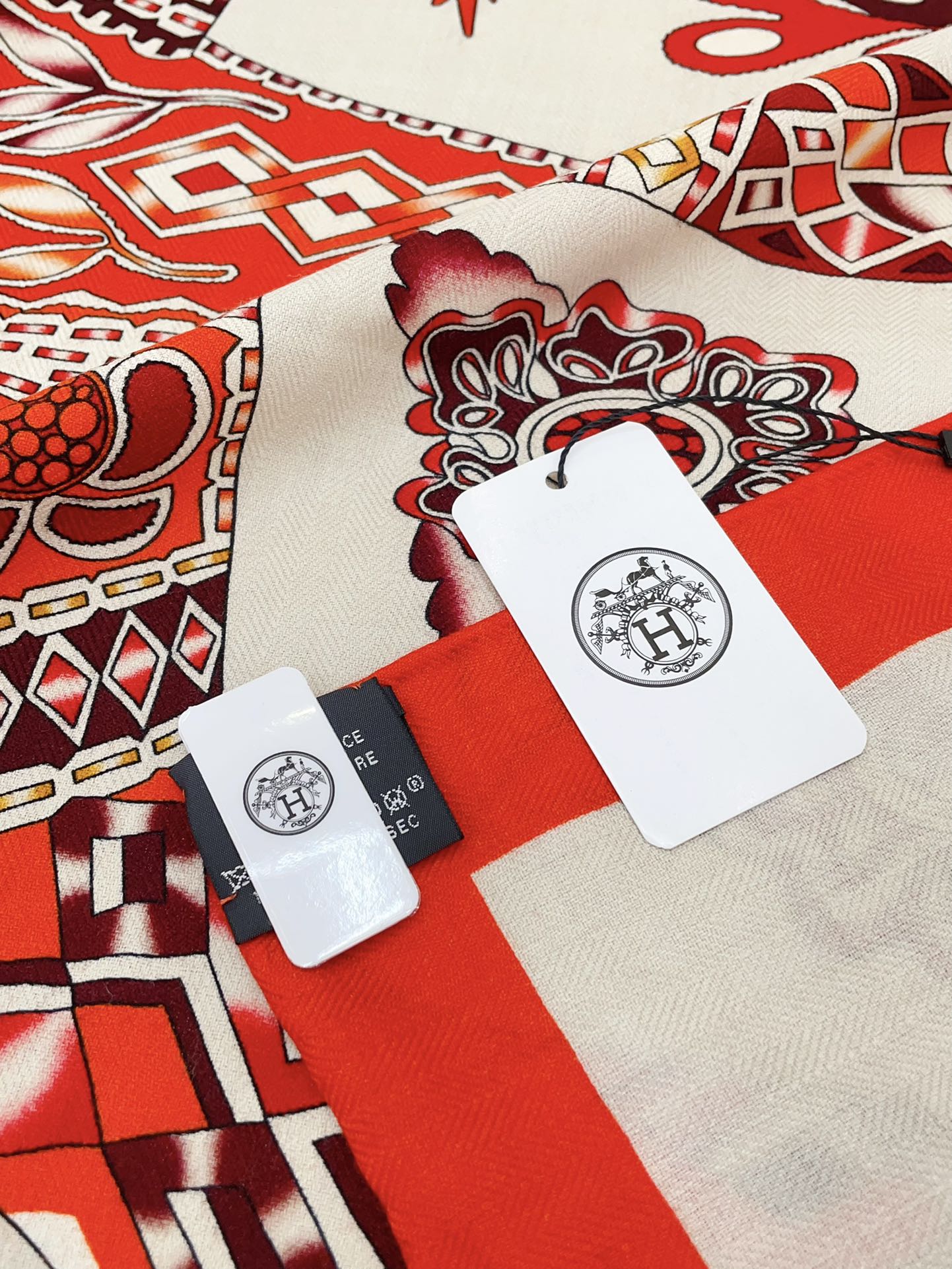 En Attendant Ulysse Shawl 140 CM In Red Colorful Cashmere And Silk 294496
