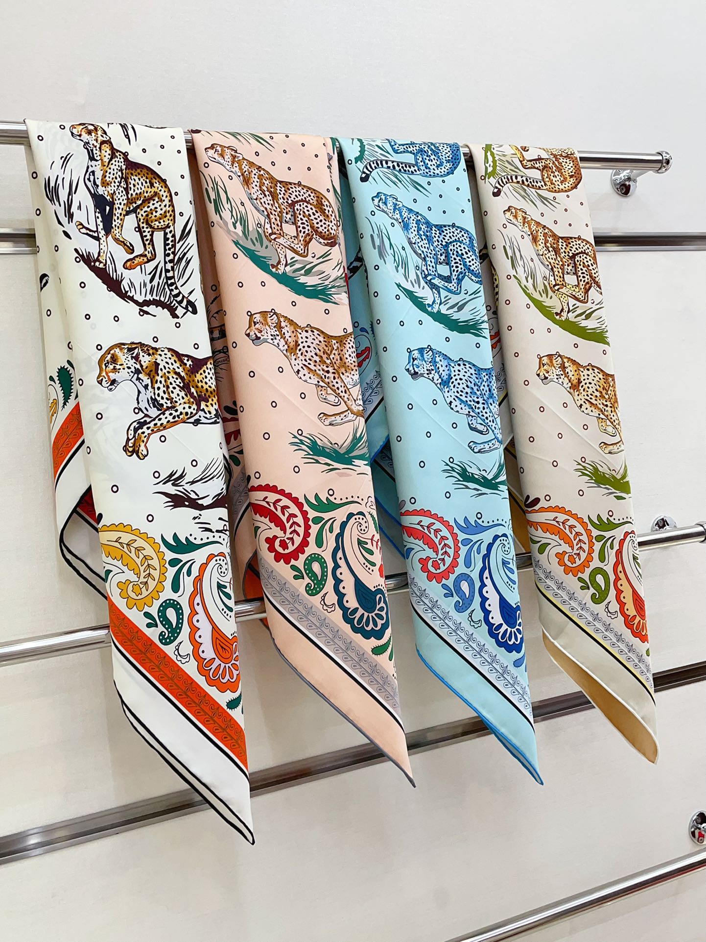 Guepards Bandana Double Face Scarf 90 CM In Colorful Silk 301847