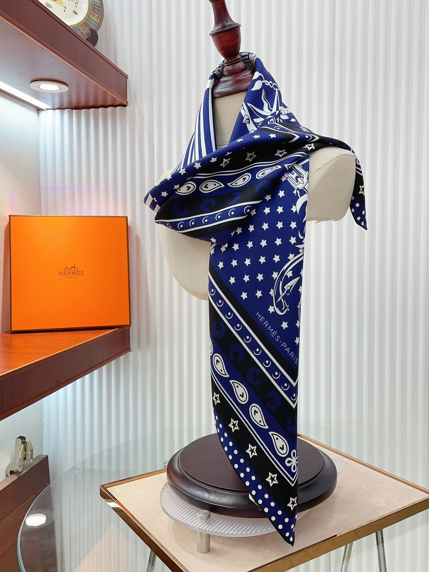 Cheval Punk Bandana Scarf 90 CM In Dark Blue Mix White Black Silk Twill 309213