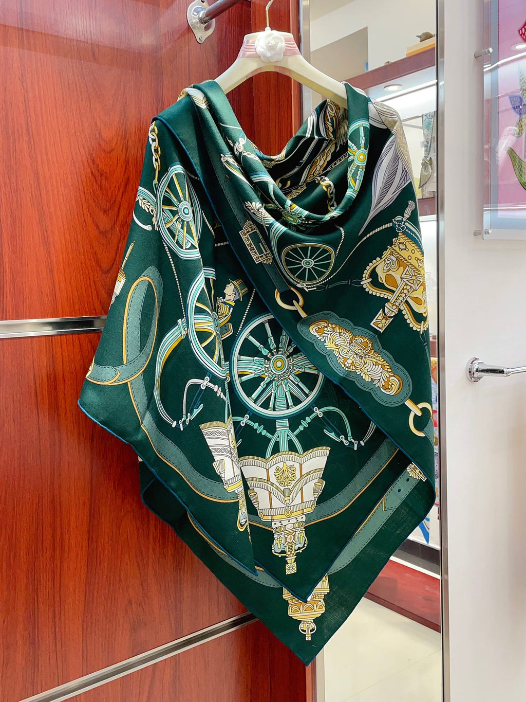 Stately Wheels Scarf 135 CM In Dark Green Colorful Cashmere And Silk 327470