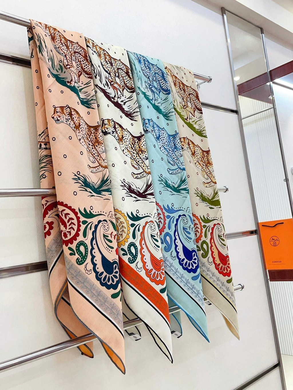 Guepards Bandana Double Face Scarf 140 CM In White Mix Red Colorful Cashmere And Silk 334190