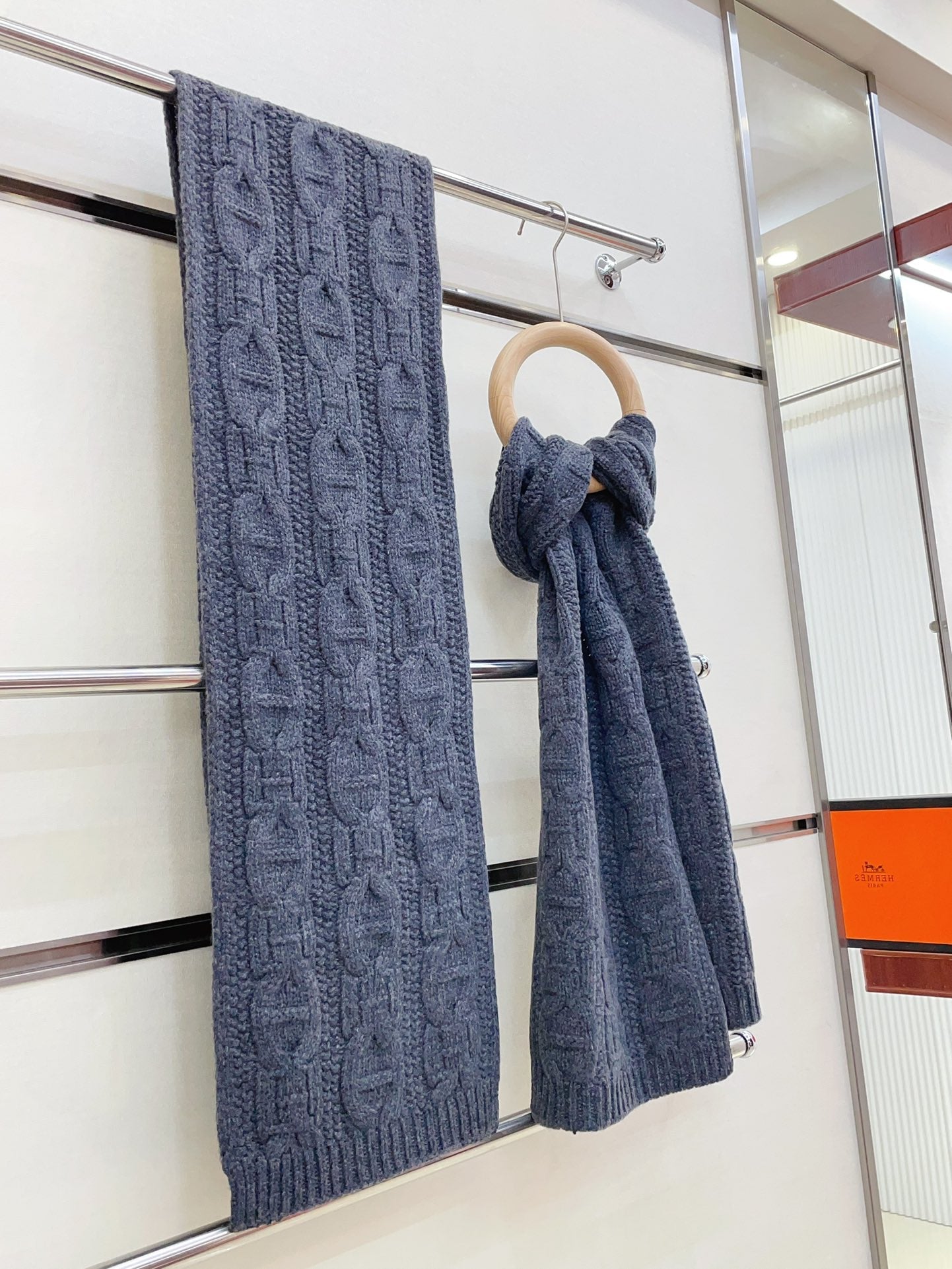 Faubourg Muffler Scarf 170 CM Grey Cashmere Handwoven 356204
