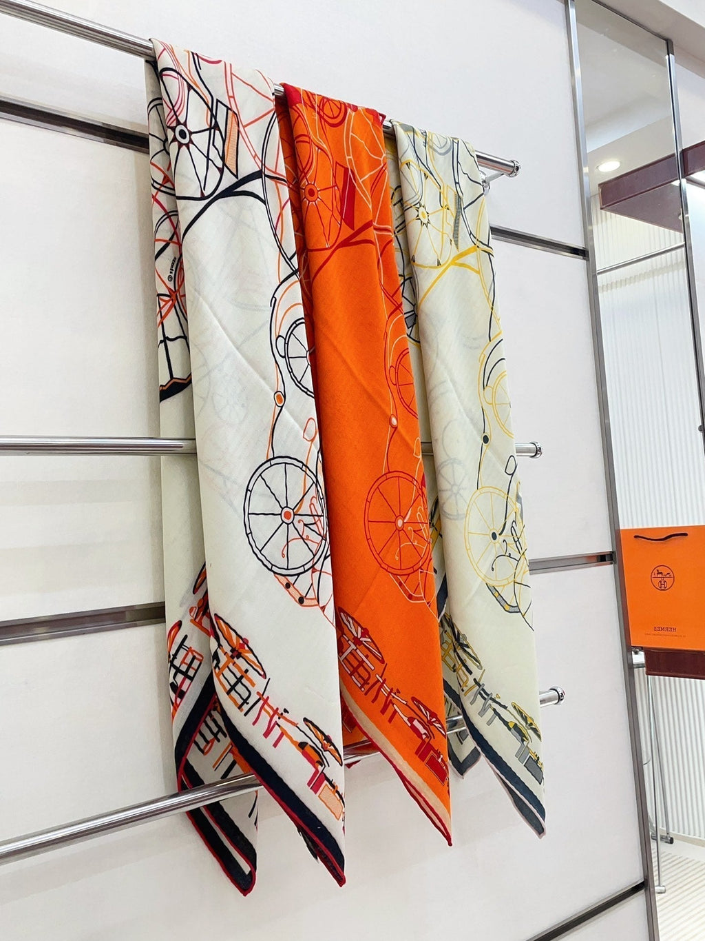 SCARF 140 CM COLORFUL 390955