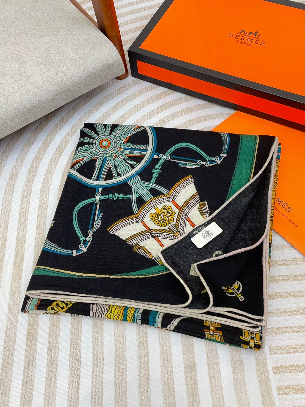 Stately Wheels Scarf 140 CM Black Colorful Cashmere And Silk 394589