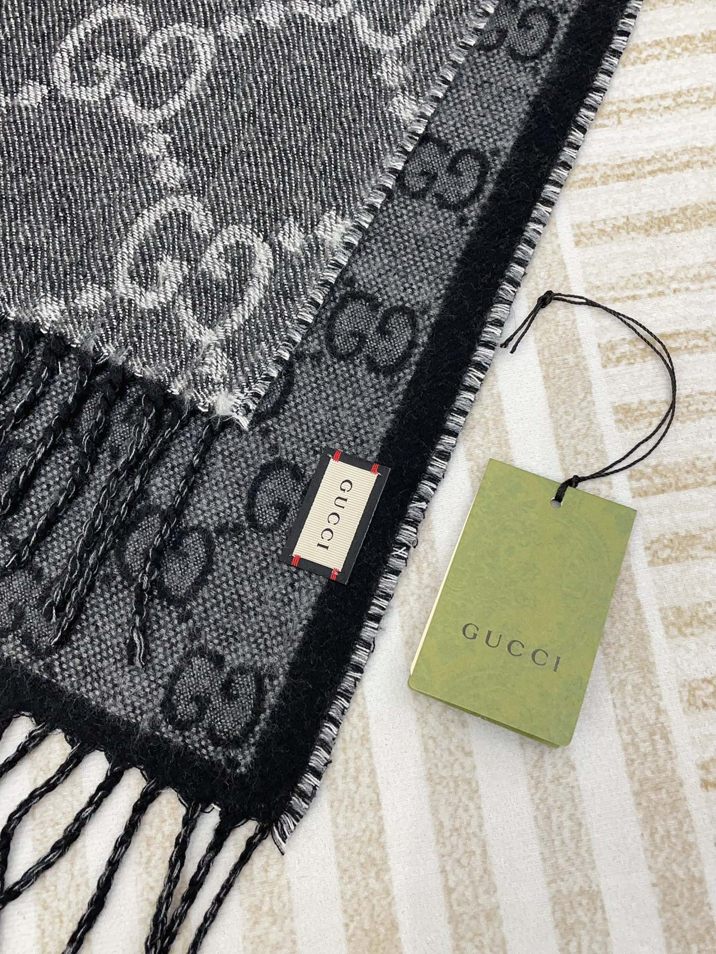 GG JACQUARD WOOL SCARF BLACK 398285