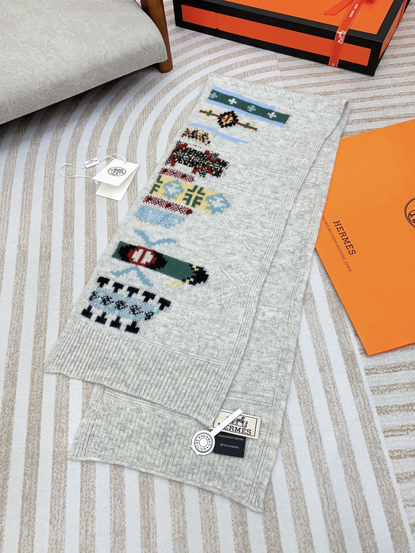 Scarf 120 CM In White Grey Hand Woven Cashmere 401166