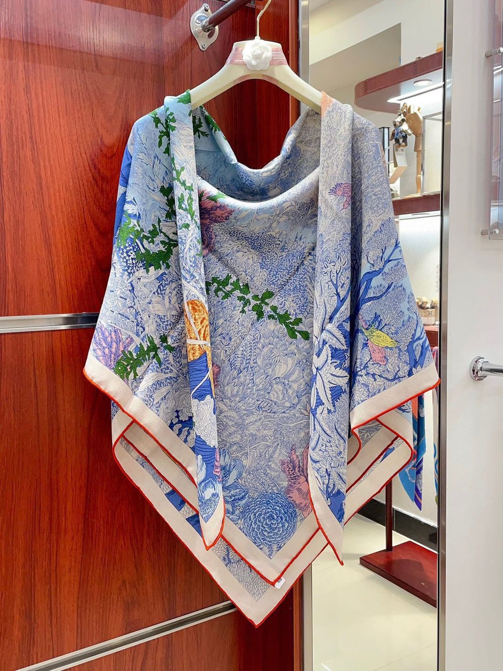 Retour A La Nature Shawl 140CM In Dakr Blue Colorful Cashmere And Silk
