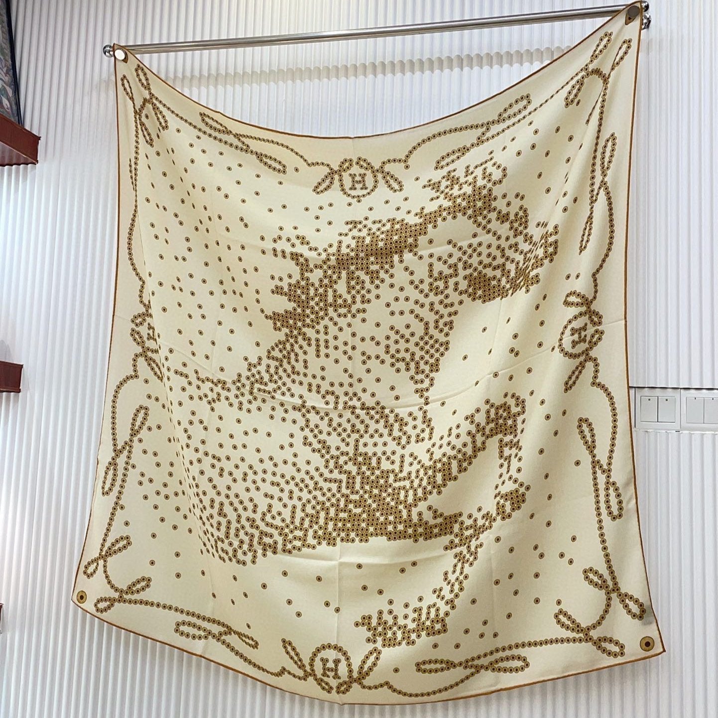 Cheval De Legende Scarf 140 CM Ivory White Pattern Cashmere And Silk