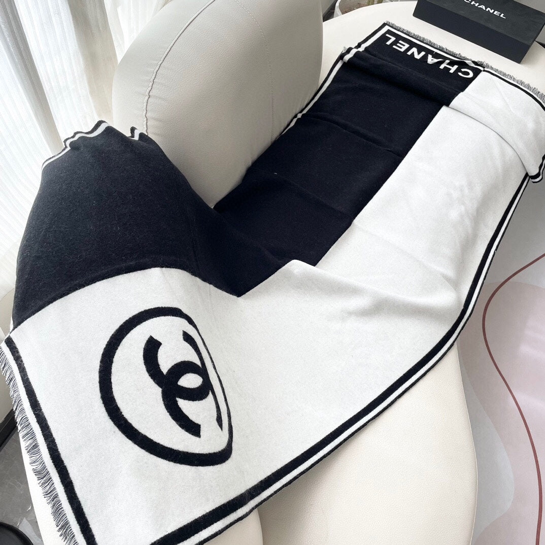 CC Scarf 195 CM White Mix Black Cashmere And Wool 418442