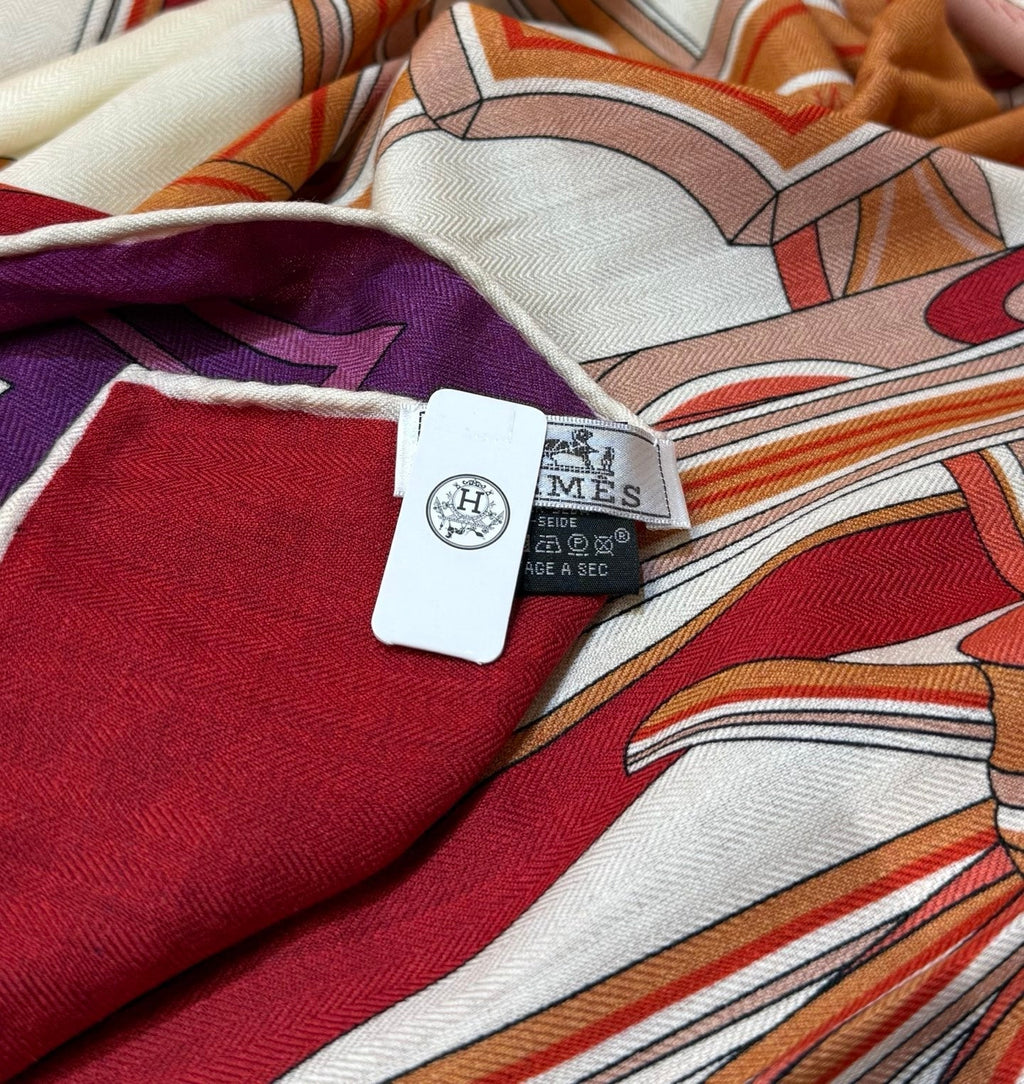 HM Les Roues de Phaeton Scarf 140x140cm Purple White Silk Cashmere 269477