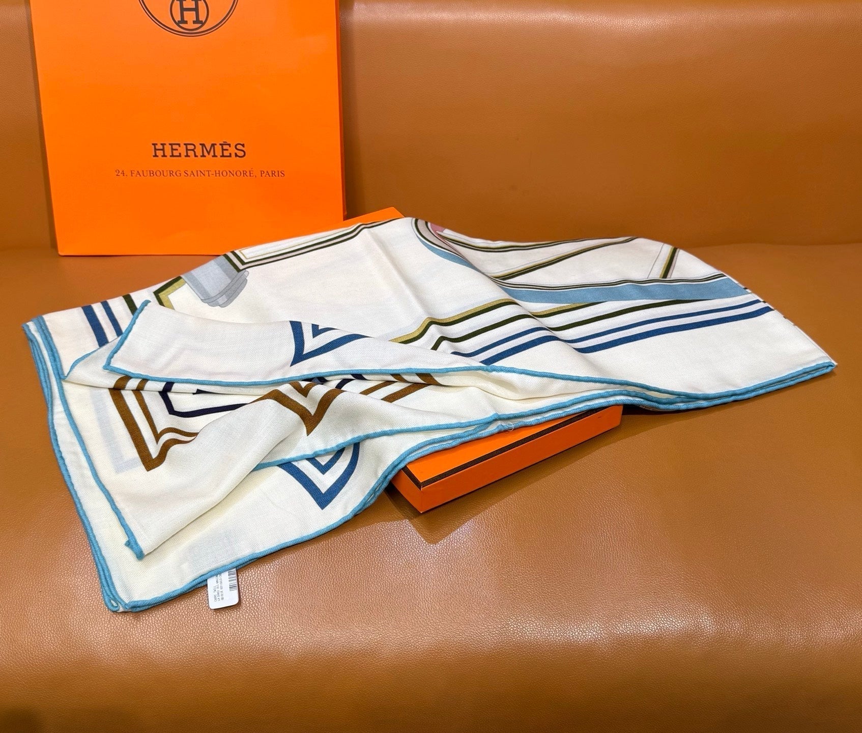 HM Les Roues de Phaeton Scarf 140x140cm Blue White Silk Cashmere 269476