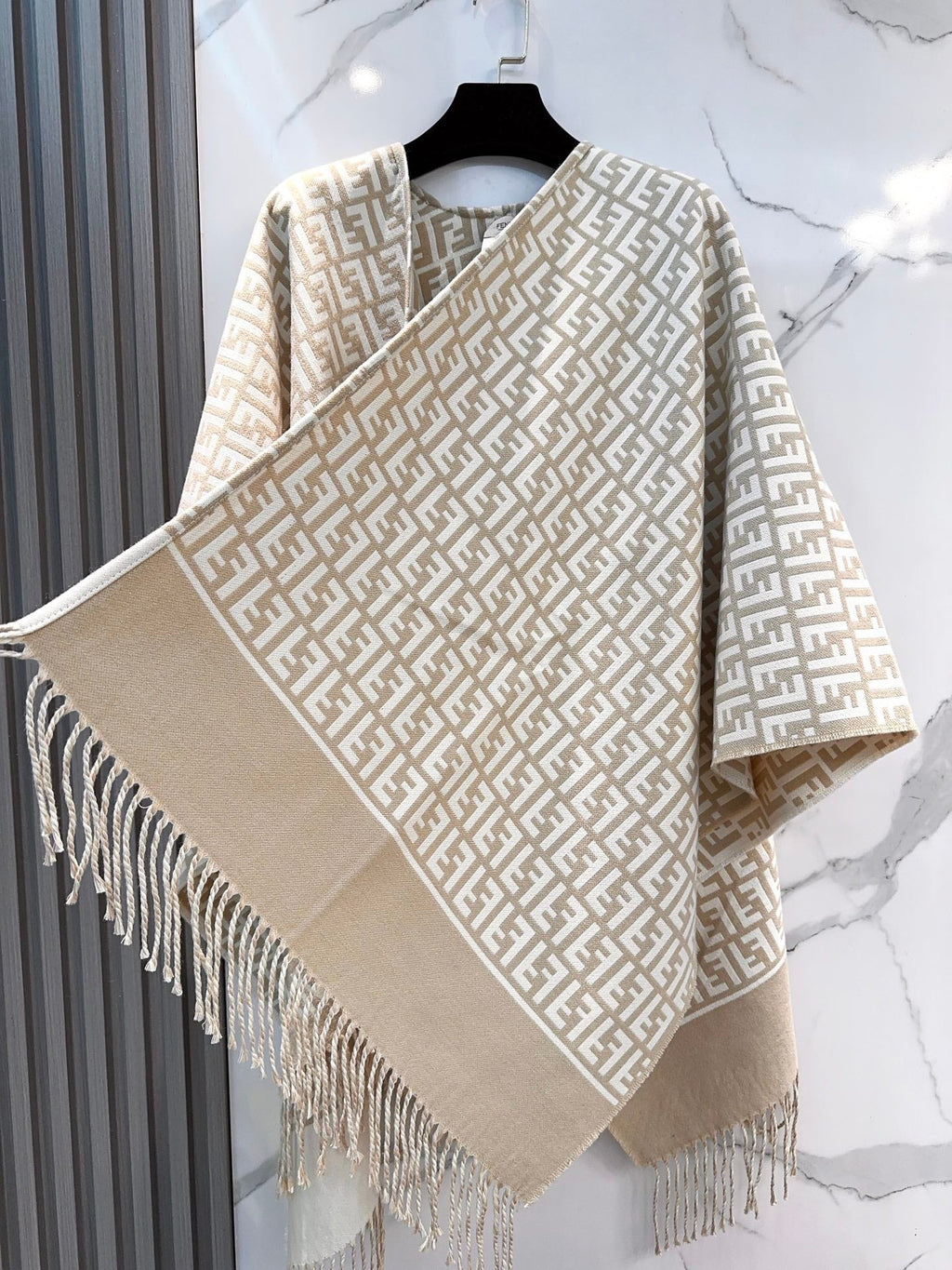 FF Limited 140CM Scarf Beige Cashmere 104161