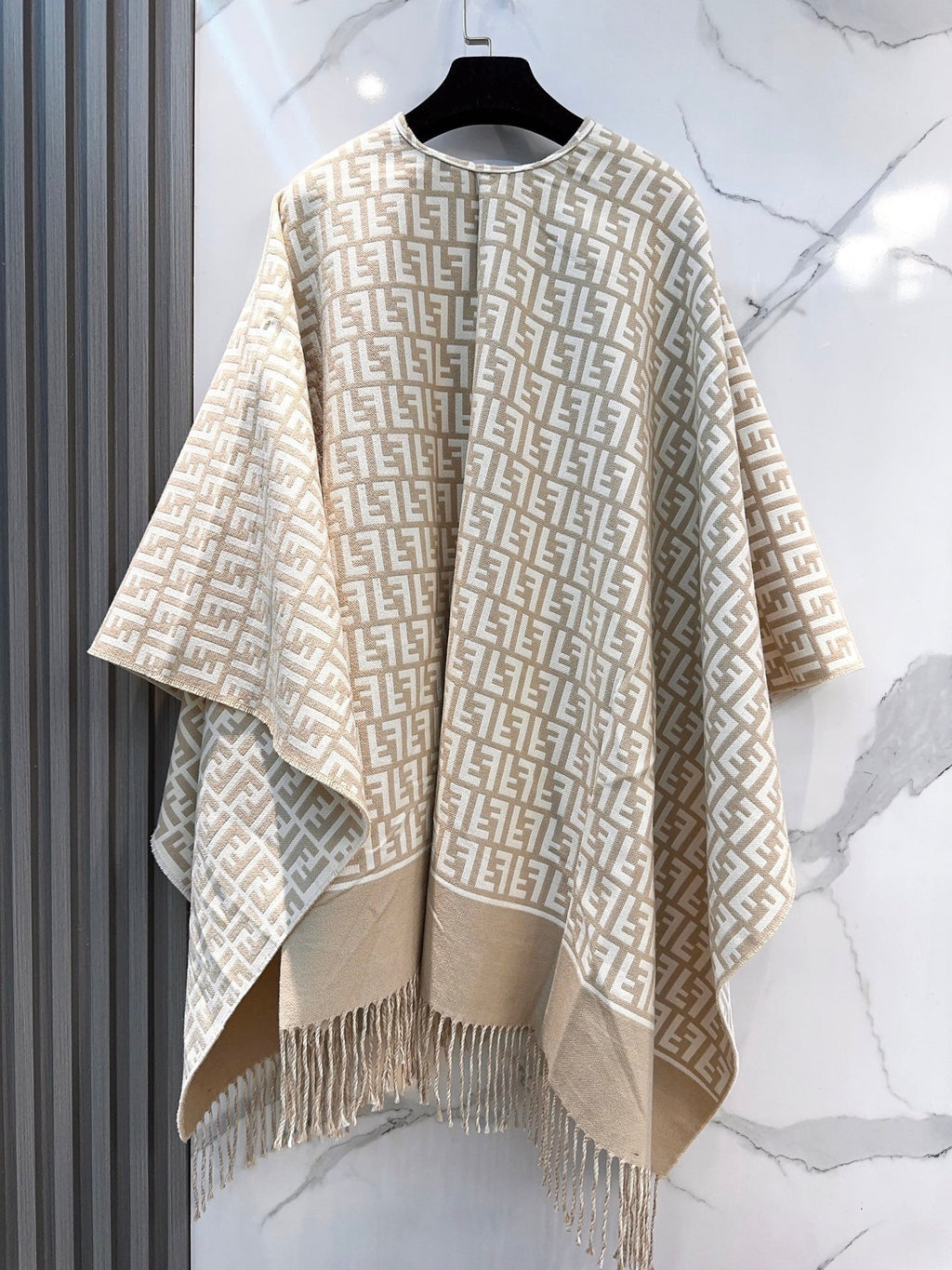 FF Limited 140CM Scarf Beige Cashmere 104161