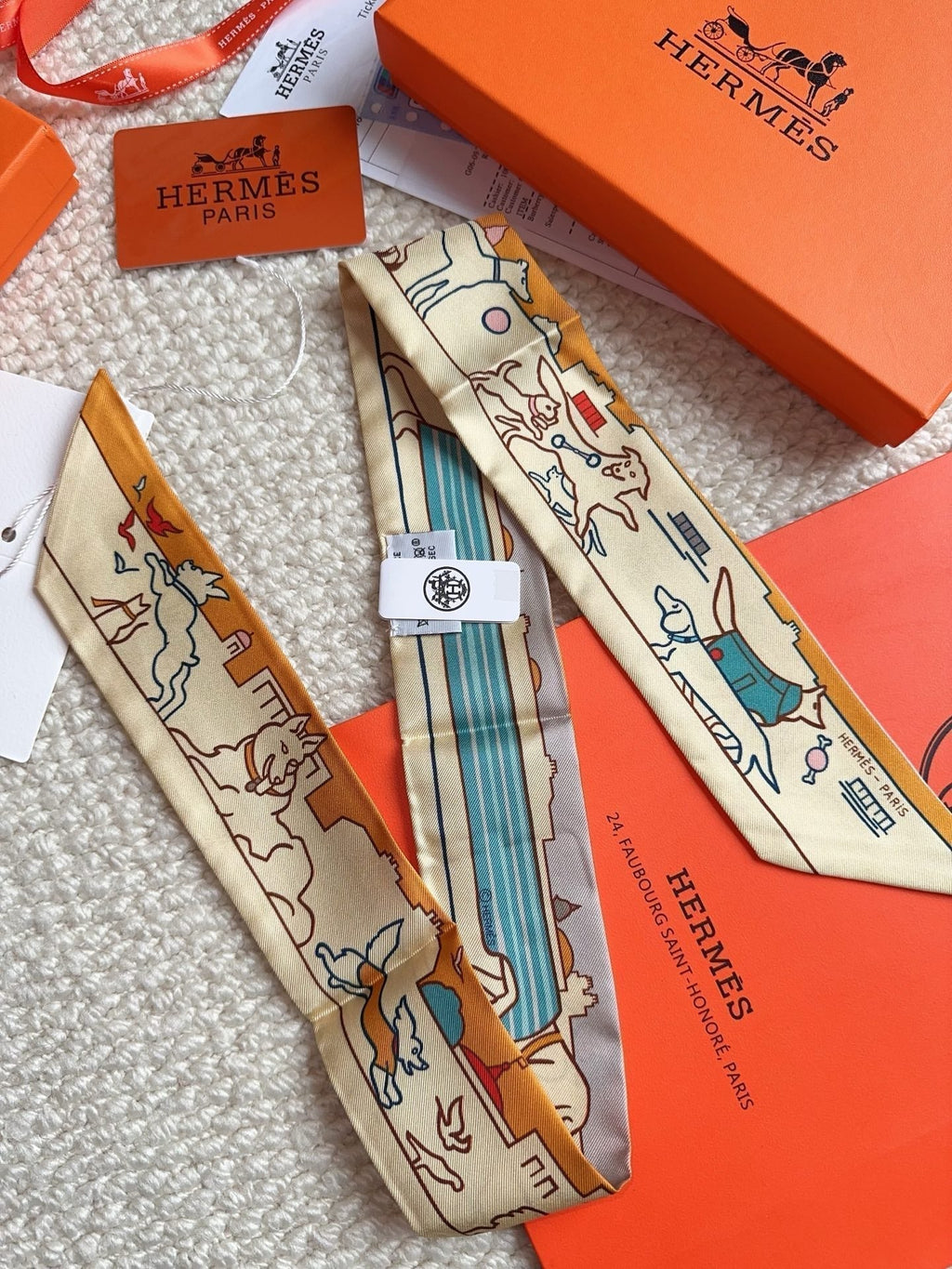 HM 26s Scarf 86 In Silk 309598