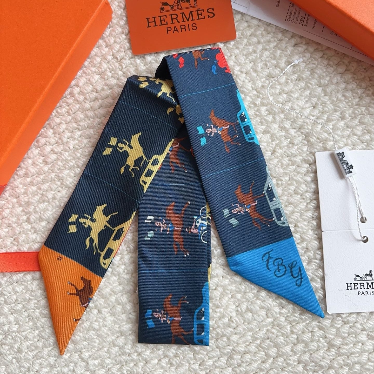 HM 26s Scarf 86 In Silk 309600