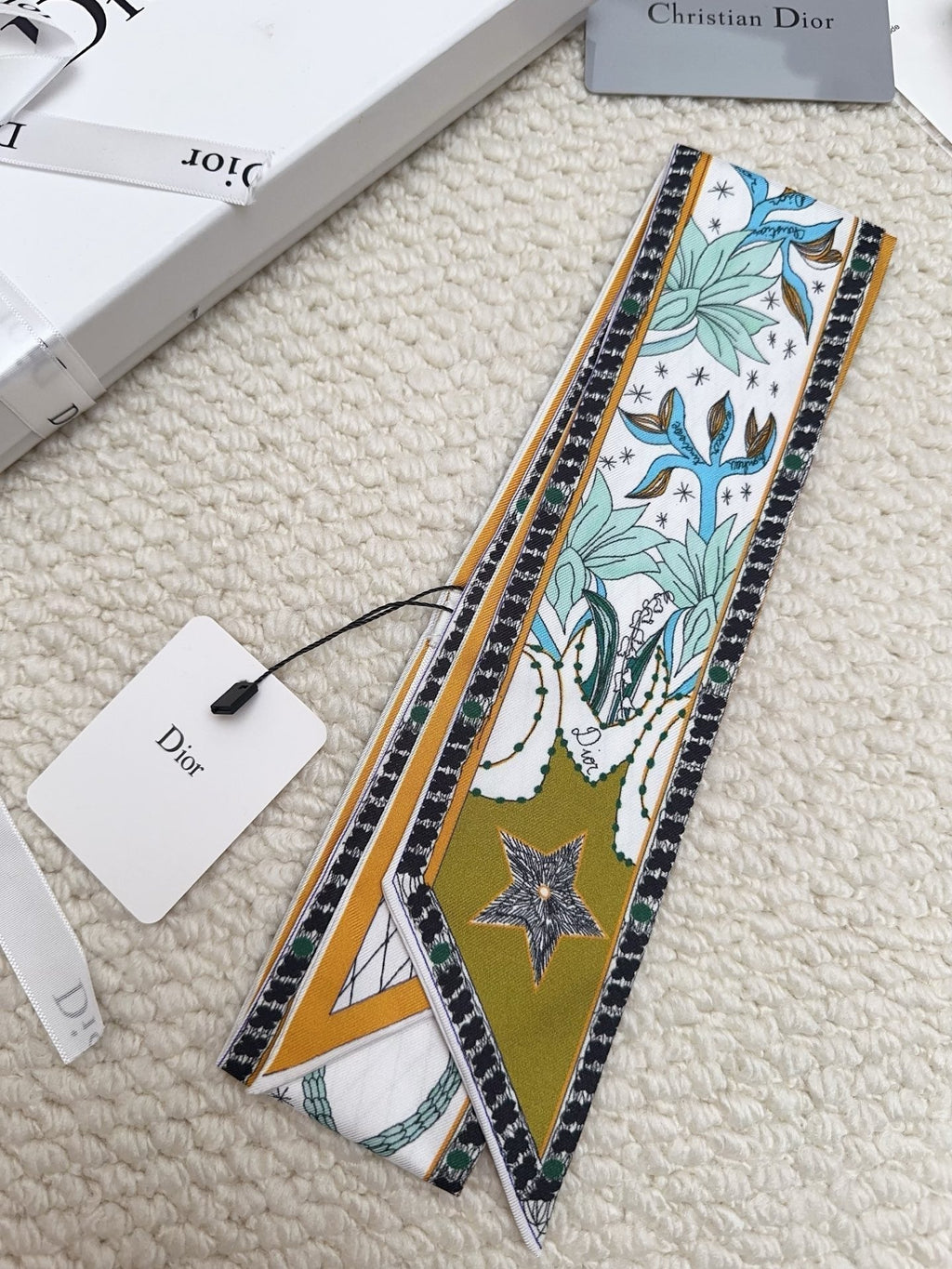 CD 26s Scarf 86cm In Silk 311737